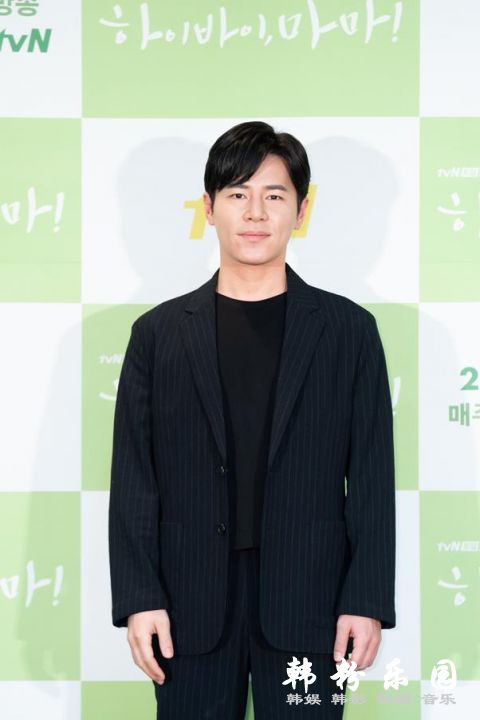 丧尸类网漫《现在我们学校》确定改编!李奎炯有望饰演调查病毒事件的「刑警」一角!