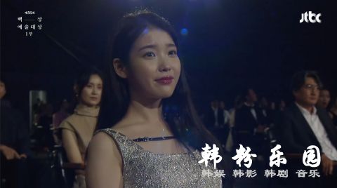 儿童演员们演唱《那些理所当然》台下的都落泪了