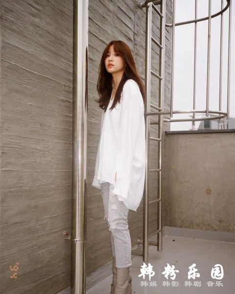 EXID 哈妮 Hani 上传近况照说 自己胖了?