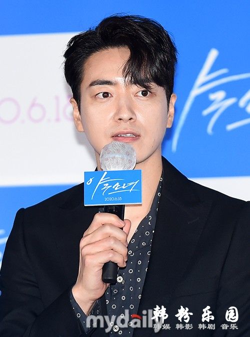 新片《棒球少女》李浚赫 李珠英 艺人首尔出席