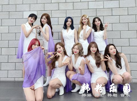 宇宙少女夺 回归后 6 月第三周的冠军得主首冠