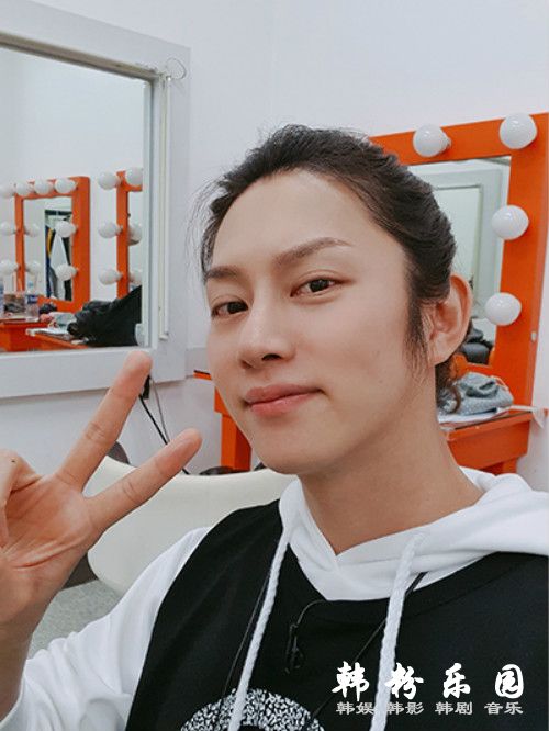 Superjunior成员 金希澈 是不是太无聊 投资 电竞战队