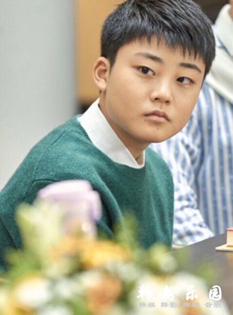 《SKY Castle》秀韩长这么高了 转眼181cm变清秀欧巴