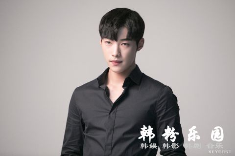 禹棹 入伍前写亲笔信给粉丝 感谢大家 我非常幸福