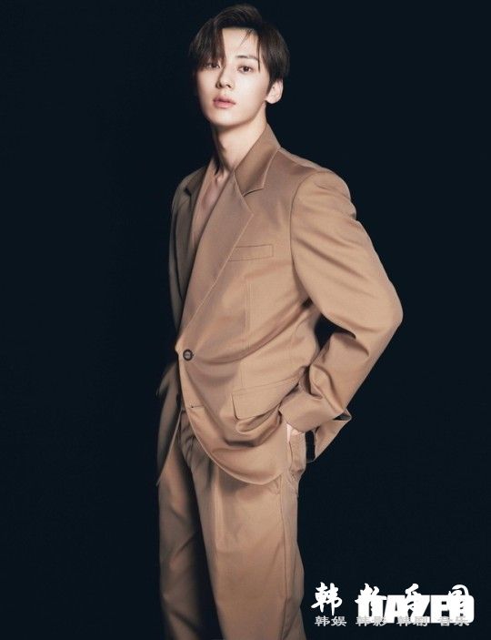 韩男团NU'EST黄旼炫 最新写真杂志曝光