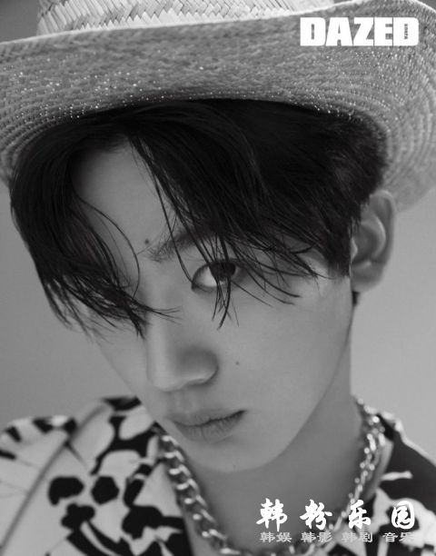 新组合「OUIBOYS」金曜汉、金东汉、张大贤、姜硕华组成