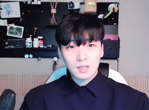 韩艺人曝被经纪人强迫拍裸照 反遭其举报丢工作